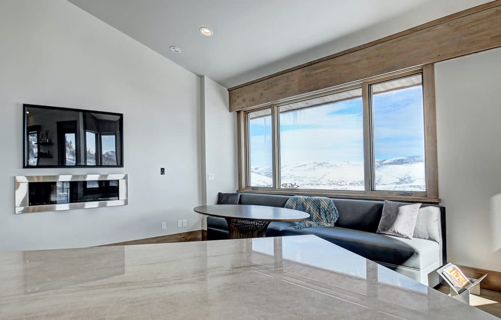 RW Customs | Contemporary