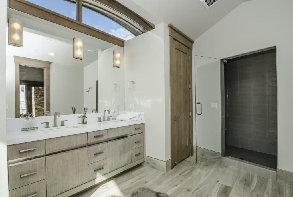 RW Customs | Contemporary