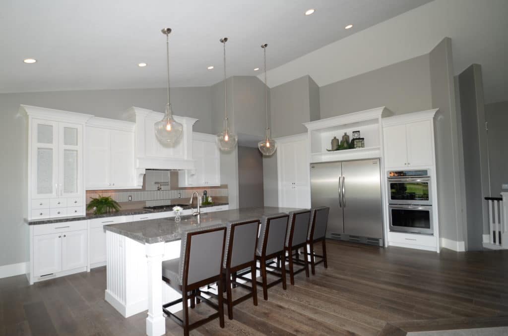 RW Customs | 2015 Parade of Homes – Edgewood Estates