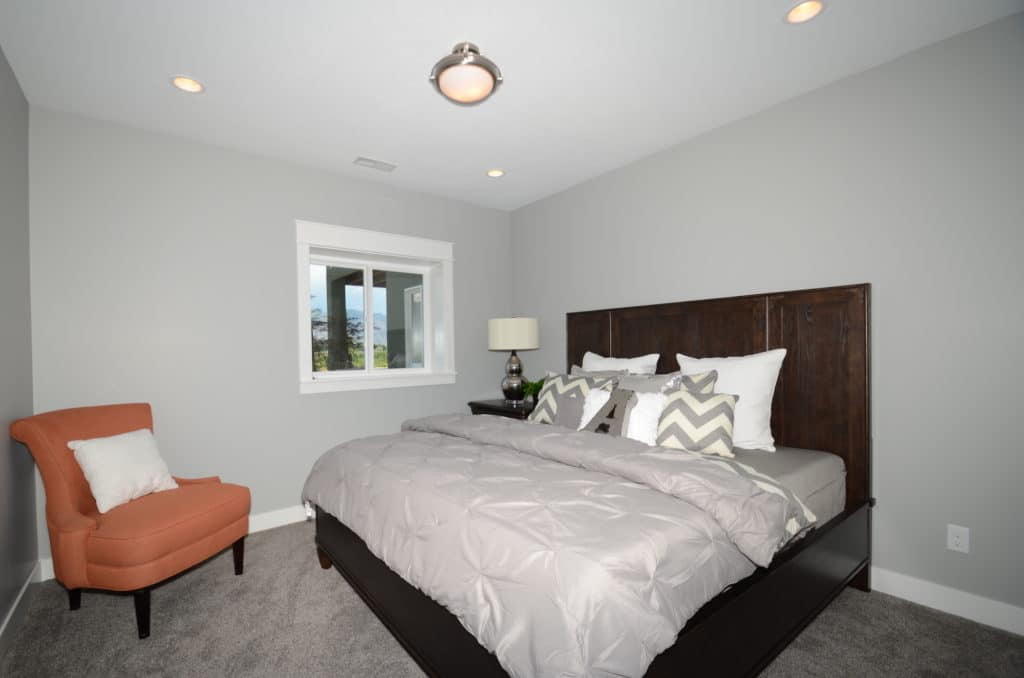 RW Customs | 2015 Parade of Homes – Edgewood Estates