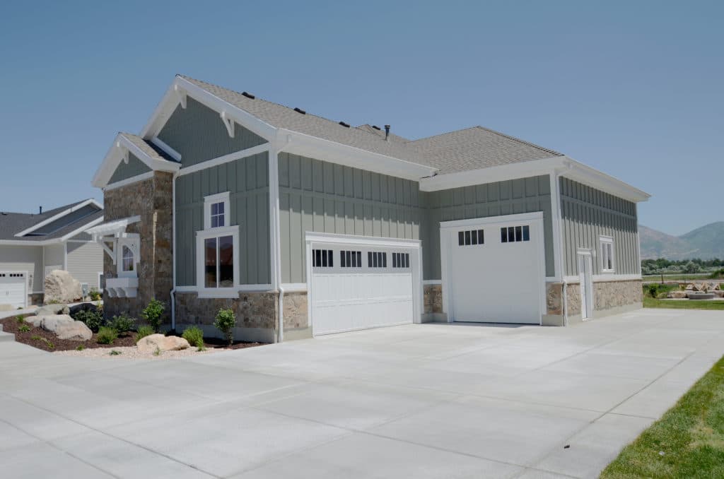 RW Customs | 2015 Parade of Homes – Edgewood Estates