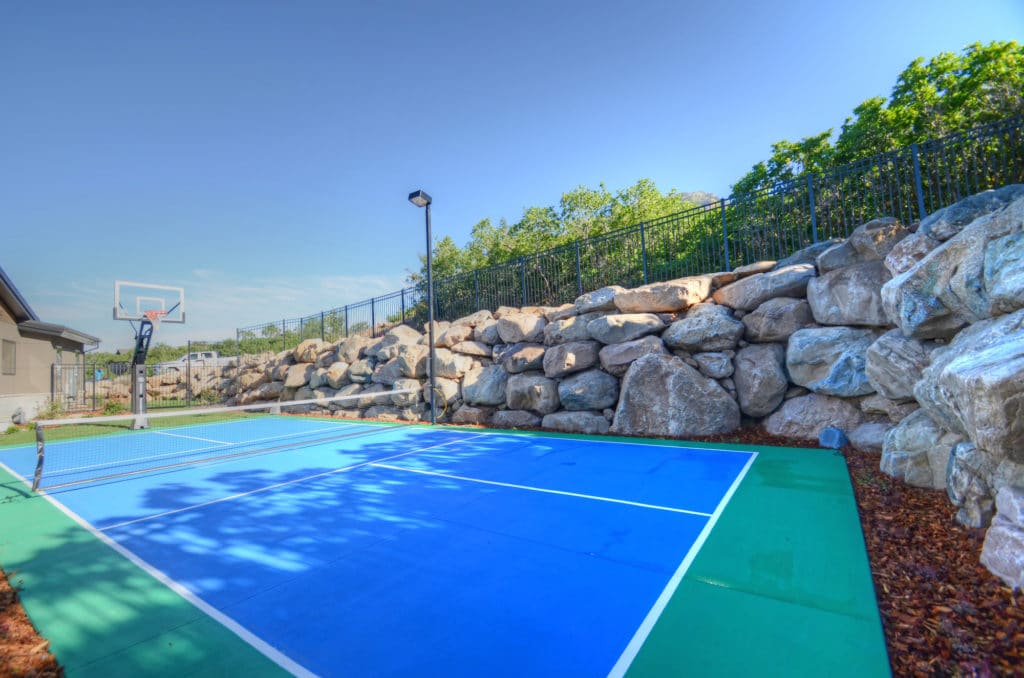 RW Customs | 2016 Parade of Homes