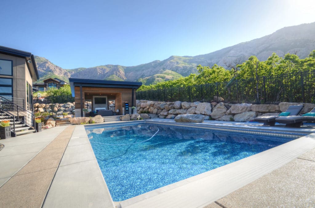 RW Customs | 2016 Parade of Homes
