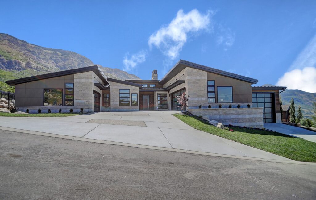 RW Customs | 2016 Parade of Homes