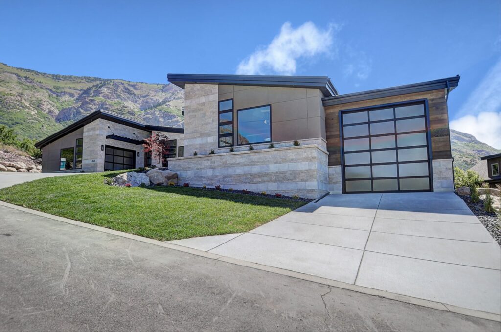 RW Customs | 2016 Parade of Homes