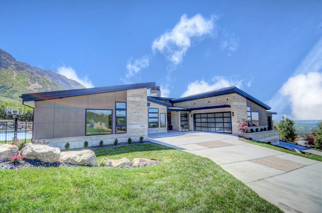 RW Customs | 2016 Parade of Homes