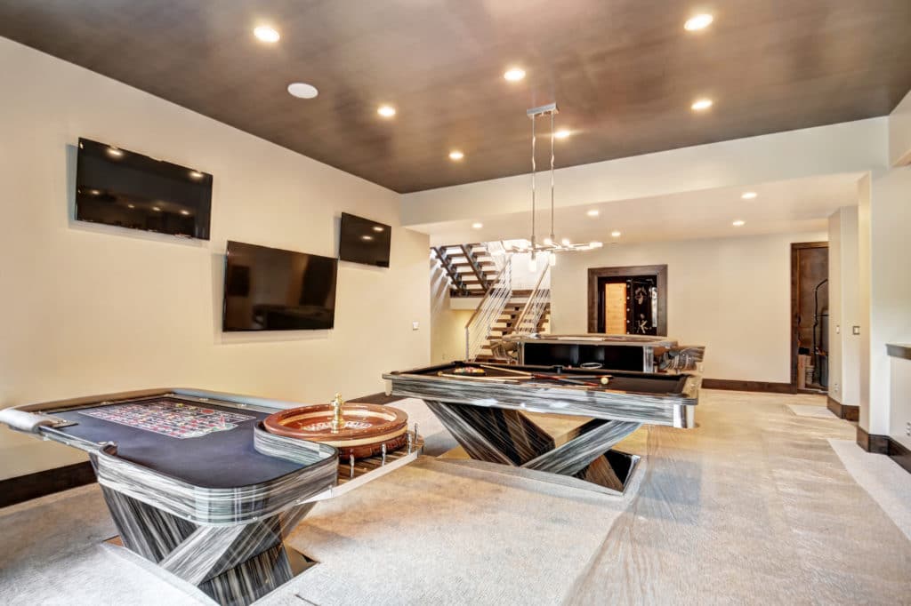 RW Customs | 2016 Parade of Homes