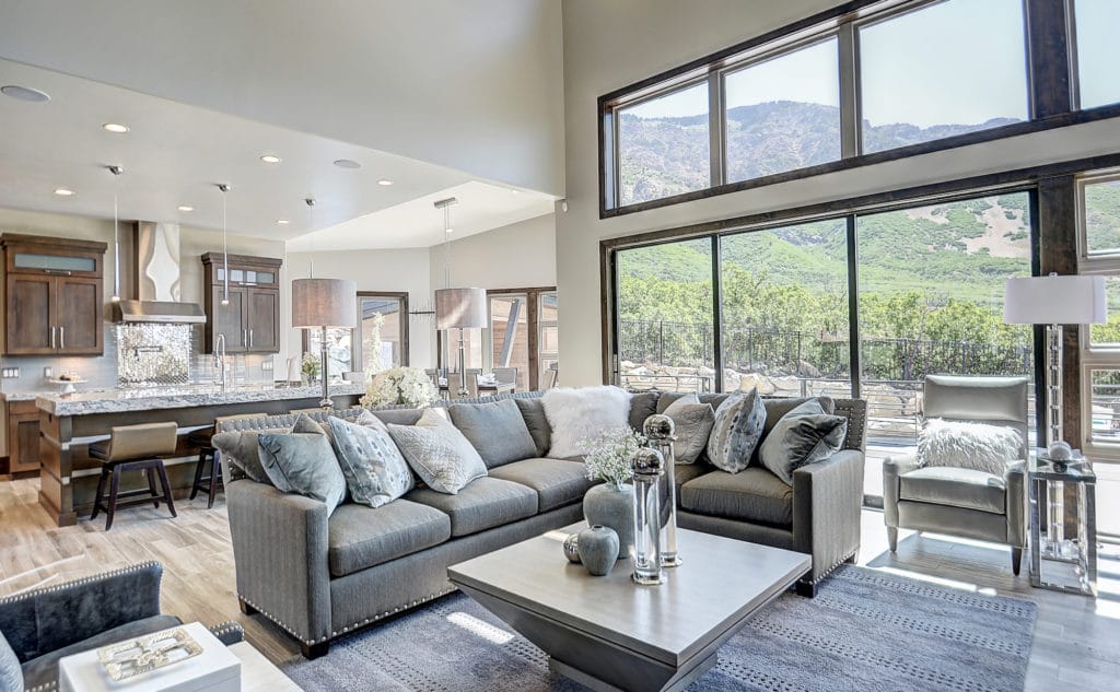 RW Customs | 2016 Parade of Homes