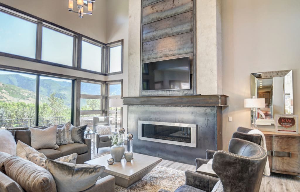 RW Customs | 2016 Parade of Homes
