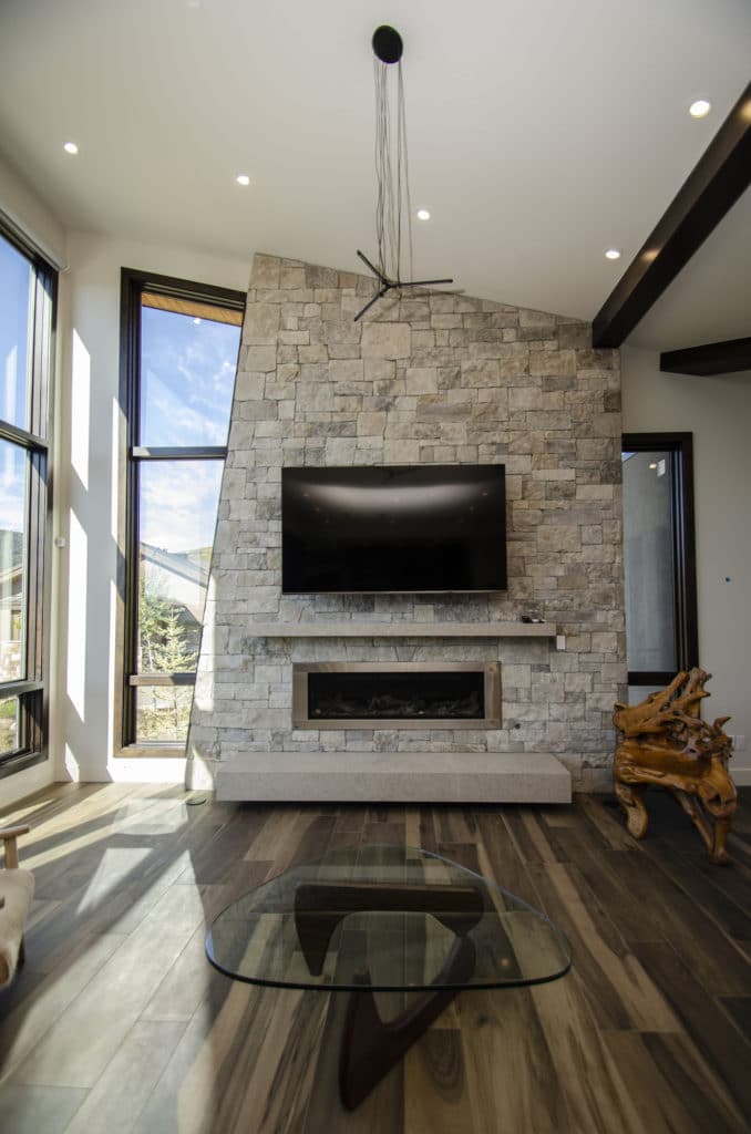 RW Customs | Contemporary