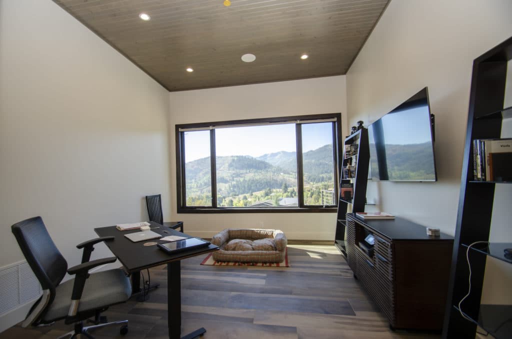 RW Customs | Contemporary