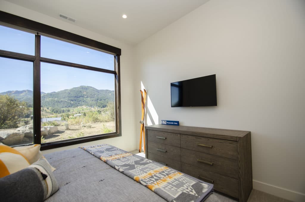 RW Customs | Contemporary