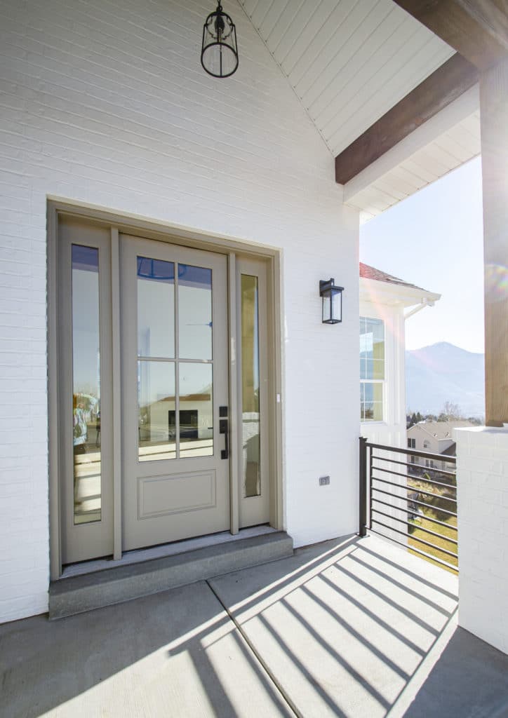 RW Customs | Modern Farmhouse