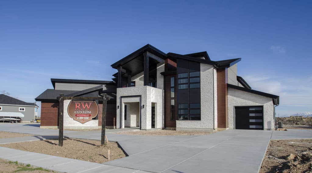 RW Customs | Contemporary