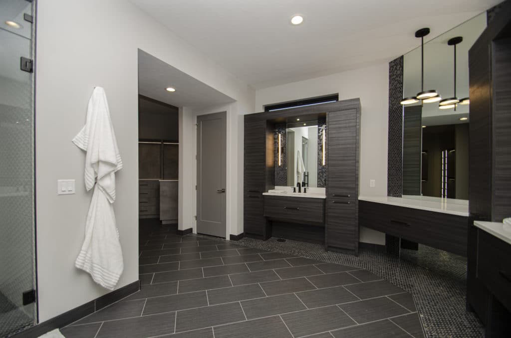 RW Customs | Contemporary