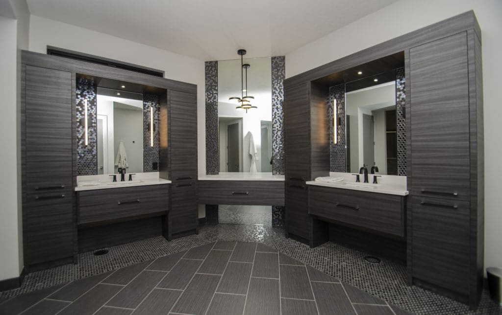RW Customs | Contemporary