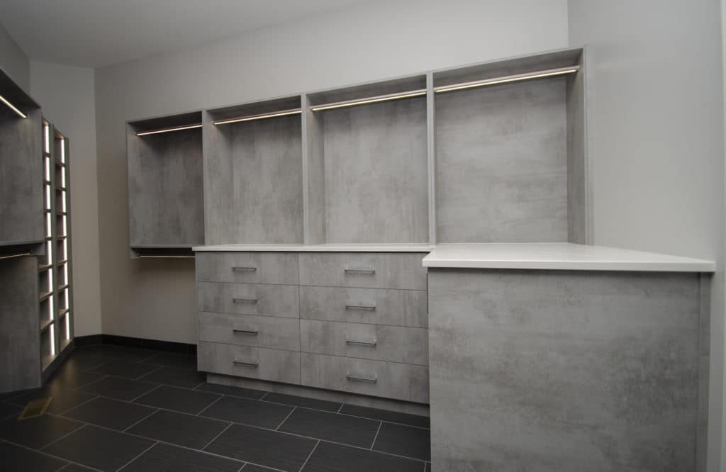 RW Customs | Contemporary