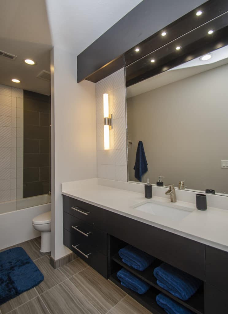 RW Customs | Contemporary