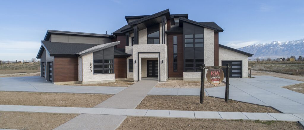 RW Customs | Contemporary