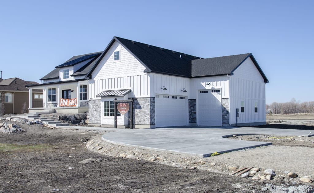 RW Customs | Modern Farmhouse 2